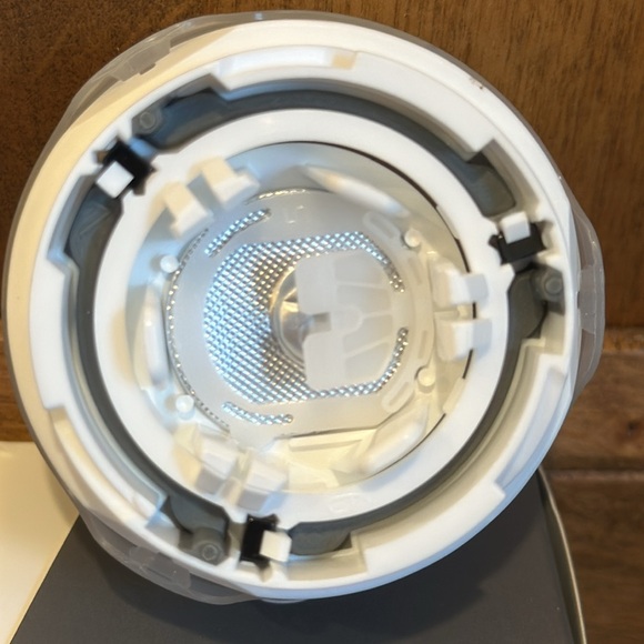 Clarisonic Detoxifying Charcoal Brush Head - Picture 3 of 5